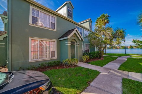 Townhouse in Tampa, Florida 3 bedrooms, 146.6 sq.m. № 1344544 - photo 24