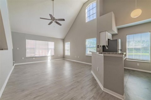 Townhouse in Tampa, Florida 3 bedrooms, 146.6 sq.m. № 1344544 - photo 29