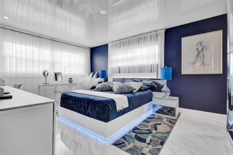 Condo in Hallandale Beach, Florida, 1 bedroom  № 1698994 - photo 14