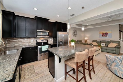 Touwnhouse à vendre à Bradenton, Floride: 3 chambres, 154.31 m2 № 2280638 - photo 12