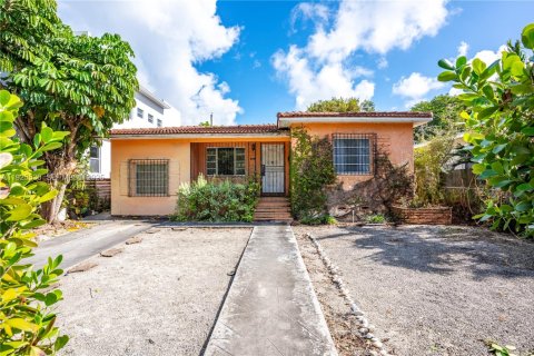 Casa en venta en Miami, Florida, 3 dormitorios, 113.71 m2 № 1984409 - foto 3
