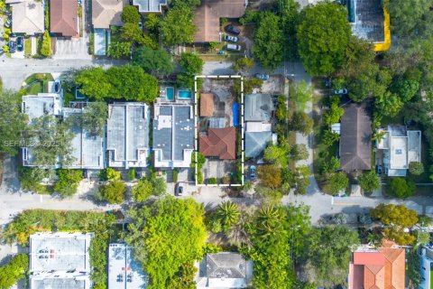 Casa en venta en Miami, Florida, 3 dormitorios, 113.71 m2 № 1984409 - foto 2