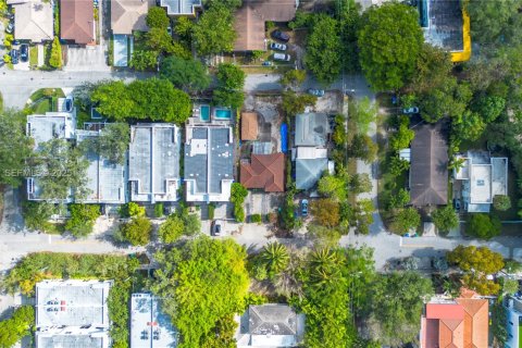 Casa en venta en Miami, Florida, 3 dormitorios, 113.71 m2 № 1984409 - foto 5