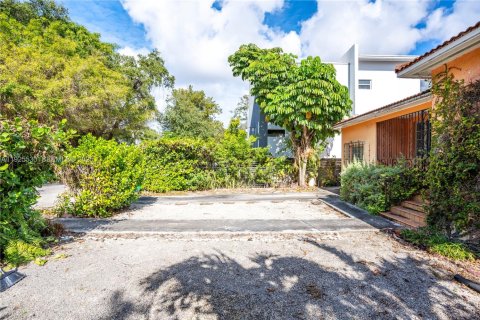 Casa en venta en Miami, Florida, 3 dormitorios, 113.71 m2 № 1984409 - foto 8