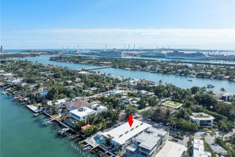 Condominio en venta en Miami Beach, Florida, 1 dormitorio, 57.6 m2 № 1979680 - foto 16