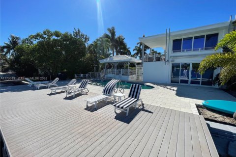 Condominio en venta en Miami Beach, Florida, 1 dormitorio, 57.6 m2 № 1979680 - foto 8