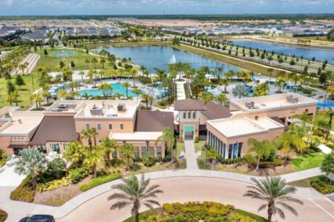 Casa en venta en Kissimmee, Florida, 5 dormitorios, 298.49 m2 № 1766001 - foto 22
