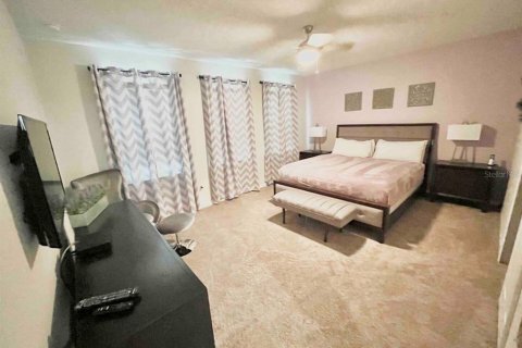 Casa en venta en Kissimmee, Florida, 5 dormitorios, 298.49 m2 № 1766001 - foto 11