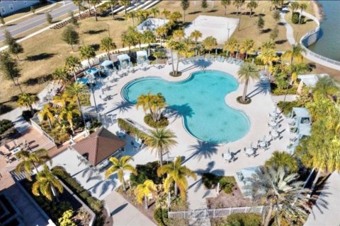 Casa en venta en Kissimmee, Florida, 5 dormitorios, 298.49 m2 № 1766001 - foto 18