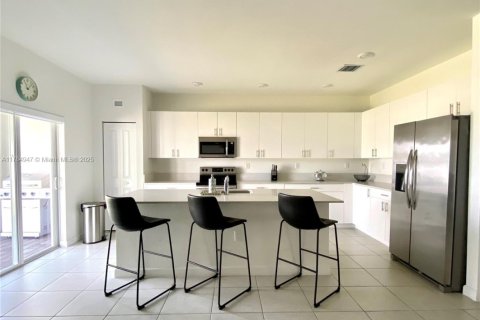 Casa en venta en Homestead, Florida, 4 dormitorios, 224.08 m2 № 1727398 - foto 7