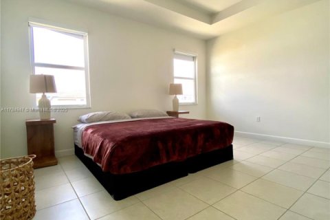 Casa en venta en Homestead, Florida, 4 dormitorios, 224.08 m2 № 1727398 - foto 21