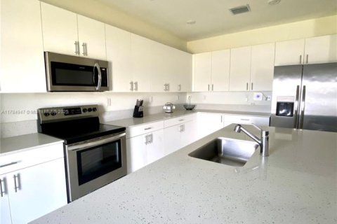 Casa en venta en Homestead, Florida, 4 dormitorios, 224.08 m2 № 1727398 - foto 13