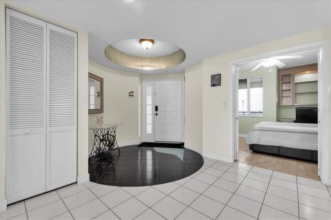 Copropriété à louer à Saint Petersburg, Floride: 3 chambres, 175.68 m2 № 2388962 - photo 3