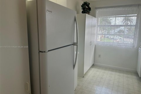 Condominio en venta en Homestead, Florida, 2 dormitorios, 107.77 m2 № 1711335 - foto 11