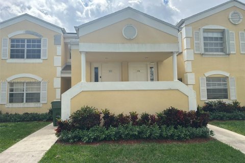 Condominio en venta en Homestead, Florida, 2 dormitorios, 107.77 m2 № 1711335 - foto 1