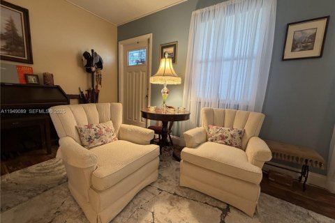 Купить виллу или дом в Себринг, Флорида 7 комнат, 98.1м2, № 2009383 - фото 5