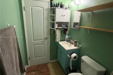 Купить виллу или дом в Себринг, Флорида 7 комнат, 98.1м2, № 2009383 - фото 24