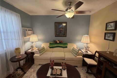 Купить виллу или дом в Себринг, Флорида 7 комнат, 98.1м2, № 2009383 - фото 7