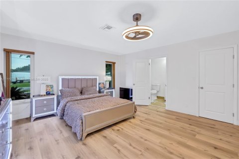 Casa en venta en Hollywood, Florida, 6 dormitorios, 318.1 m2 № 1727408 - foto 11