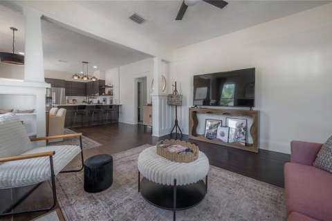 Villa ou maison à vendre à Tampa, Floride: 2 chambres, 96.99 m2 № 2295046 - photo 12