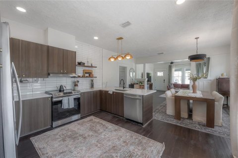 Villa ou maison à vendre à Tampa, Floride: 2 chambres, 96.99 m2 № 2295046 - photo 20