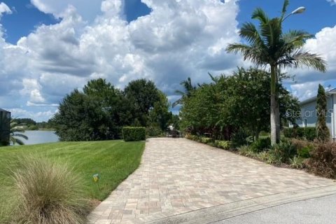 Land in Polk City, Florida № 1886923 - photo 1