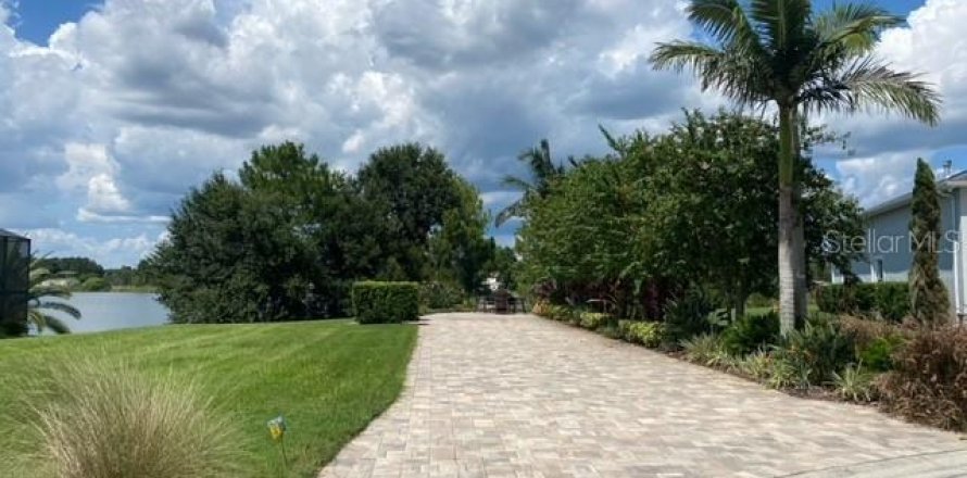 Land in Polk City, Florida № 1886923