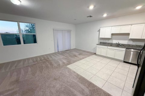 Touwnhouse à vendre à Davenport, Floride: 3 chambres, 137.5 m2 № 2107680 - photo 3