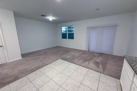 Touwnhouse à vendre à Davenport, Floride: 3 chambres, 137.5 m2 № 2107680 - photo 2