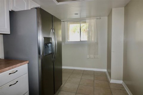 Copropriété à louer à Tampa, Floride: 2 chambres, 99.22 m2 № 1687898 - photo 8
