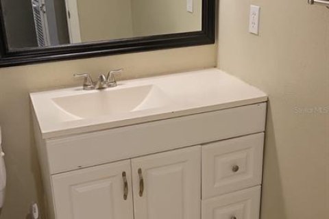 Copropriété à louer à Tampa, Floride: 2 chambres, 99.22 m2 № 1687898 - photo 6