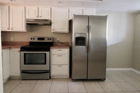 Copropriété à louer à Tampa, Floride: 2 chambres, 99.22 m2 № 1687898 - photo 7