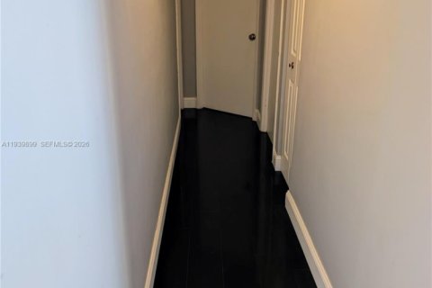 Copropriété à vendre à Aventura, Floride: 2 chambres, 102.56 m2 № 1999140 - photo 19