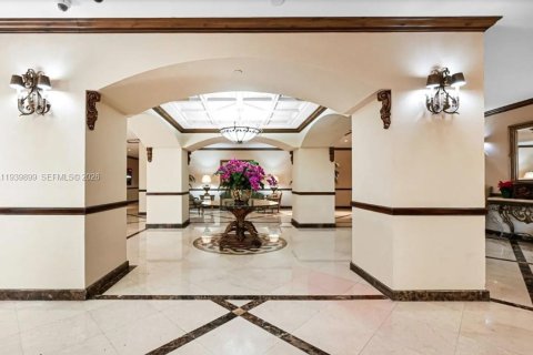 Copropriété à vendre à Aventura, Floride: 2 chambres, 102.56 m2 № 1999140 - photo 25