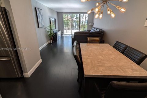 Copropriété à vendre à Aventura, Floride: 2 chambres, 102.56 m2 № 1999140 - photo 5