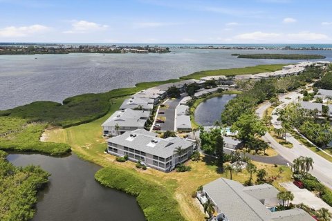 Condo in Bradenton, Florida, 3 bedrooms № 2200960