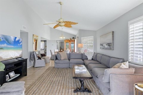 Condo in Bradenton, Florida, 3 bedrooms № 2200960 - photo 7