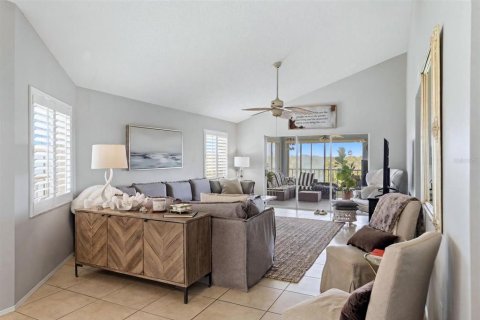 Condo in Bradenton, Florida, 3 bedrooms № 2200960 - photo 5