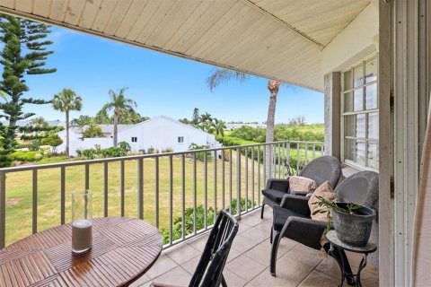 Condo in Bradenton, Florida, 3 bedrooms № 2200960 - photo 23