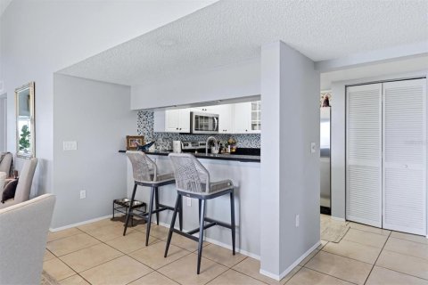 Condo in Bradenton, Florida, 3 bedrooms № 2200960 - photo 11