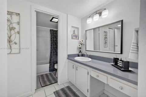 Condominio en venta en Aventura, Florida, 1 dormitorio, 83.24 m2 № 1770543 - foto 29