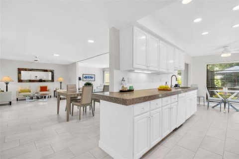 Casa en venta en Palm Harbor, Florida, 2 dormitorios, 155.52 m2 № 2386782 - foto 20