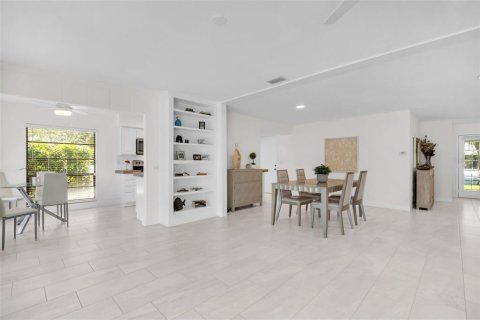 Casa en venta en Palm Harbor, Florida, 2 dormitorios, 155.52 m2 № 2386782 - foto 27