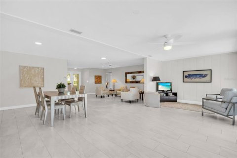 Casa en venta en Palm Harbor, Florida, 2 dormitorios, 155.52 m2 № 2386782 - foto 26