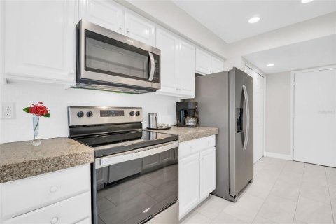 Casa en venta en Palm Harbor, Florida, 2 dormitorios, 155.52 m2 № 2386782 - foto 22