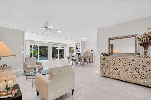 Casa en venta en Palm Harbor, Florida, 2 dormitorios, 155.52 m2 № 2386782 - foto 8
