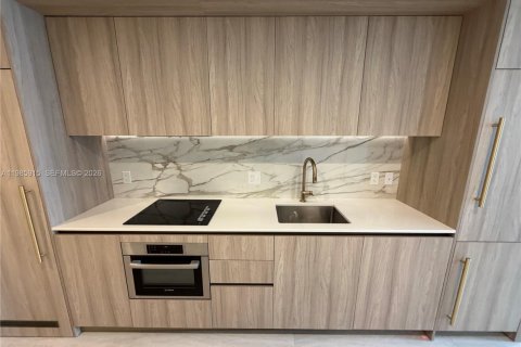 Снять в аренду кондоминиум в Майами, Флорида № 2048862 - фото 5