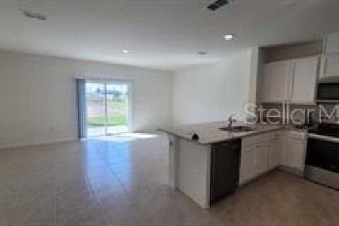 Adosado en alquiler en Davenport, Florida, 3 dormitorios, 155.43 m2 № 2091851 - foto 4
