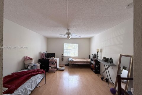 Condo in Plantation, Florida, 1 bedroom № 2070967 - photo 6