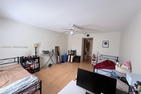 Condo in Plantation, Florida, 1 bedroom № 2070967 - photo 7